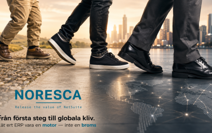 Tre personer i olika åldrar går framåt från vänster till höger – från barnets första steg till vuxna affärskliv – på en väg som övergår i en digital världskarta. Bilden symboliserar hur Noresca och Oracle NetSuite hjälper växande företag att gå från lokala processer till global tillväxt med rätt ERP-plattform.